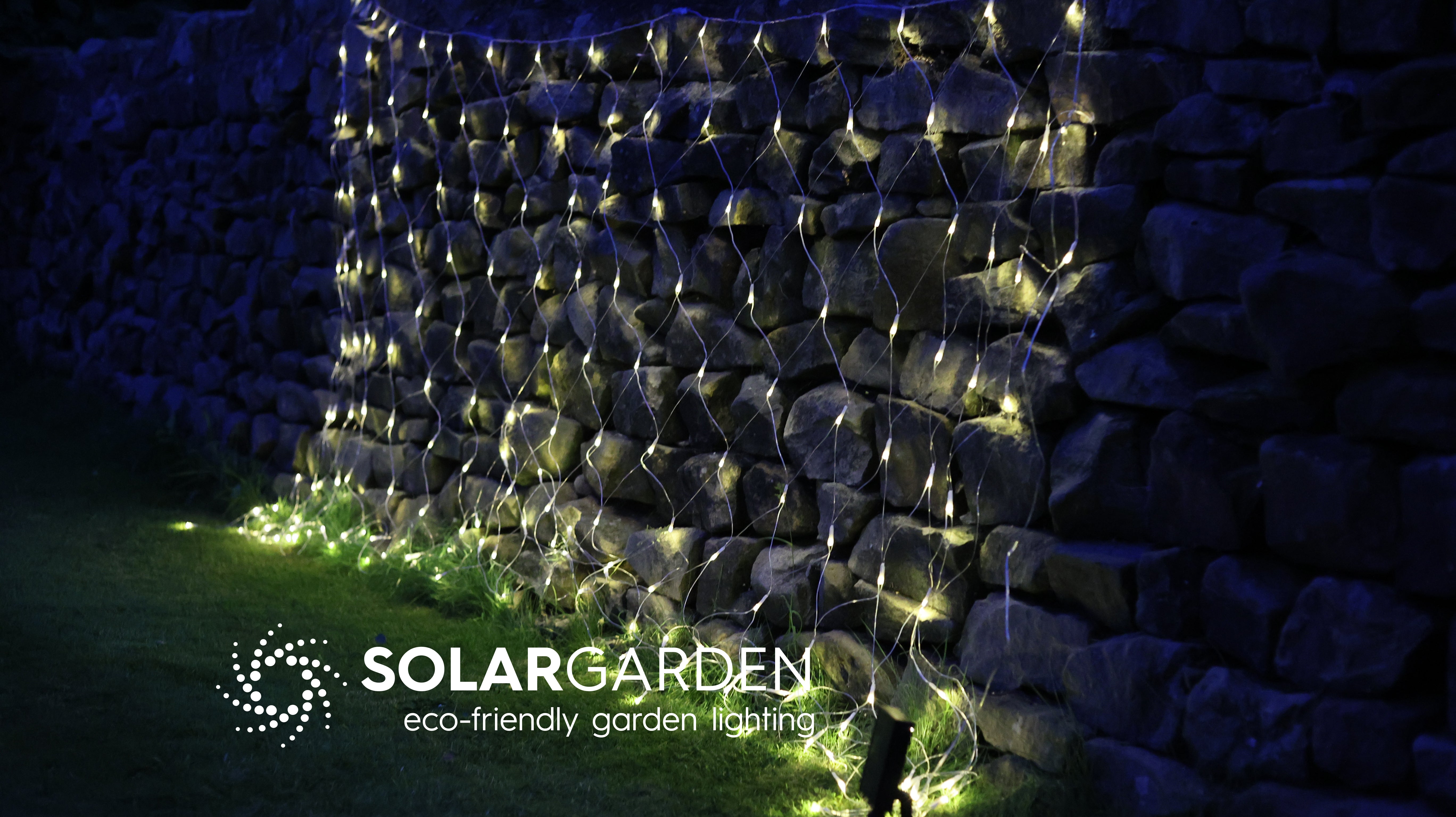 Enchanting Evenings: Mesh Solar Fairy Lights and Solar Water Fountain Combo