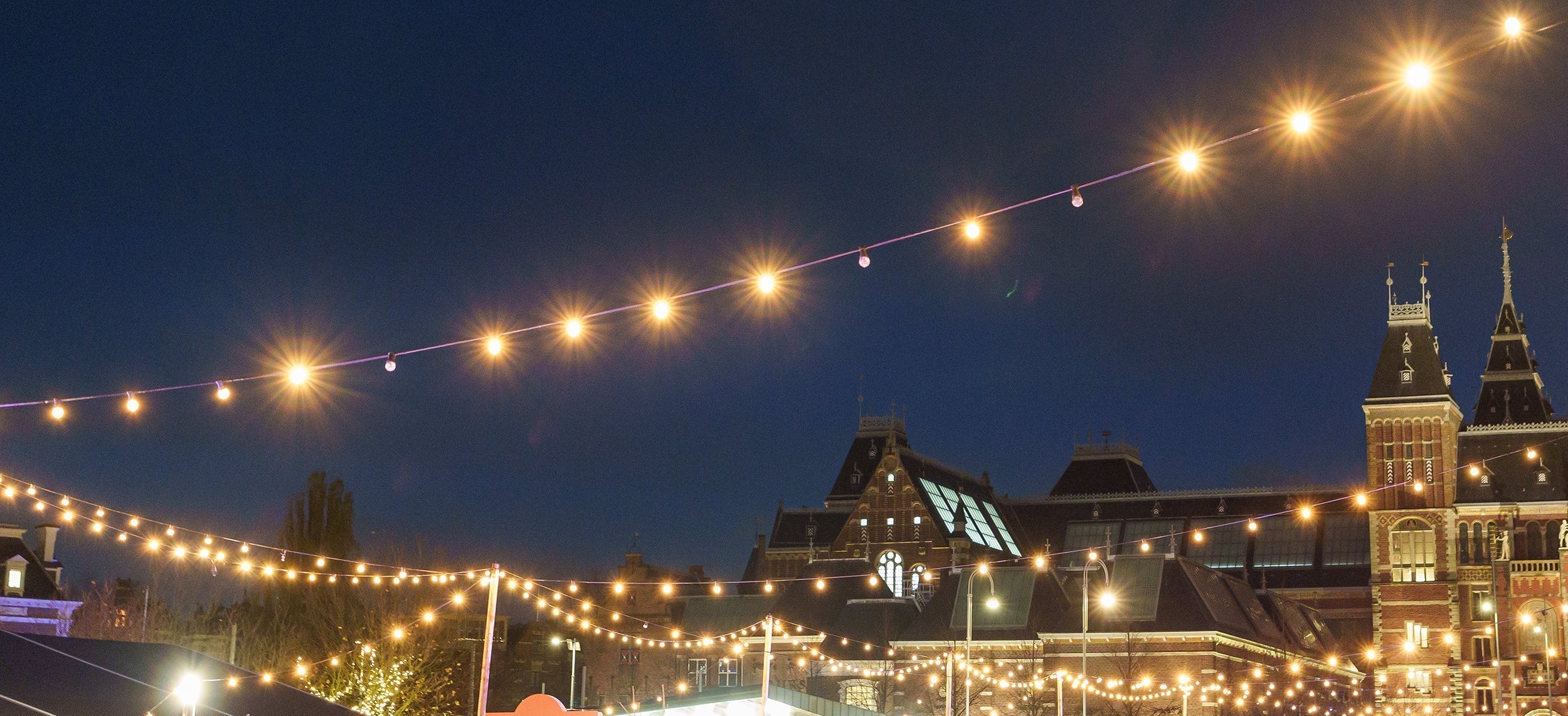 Commercial Festoon Lighting Create The Perfect Outdoor Ambience