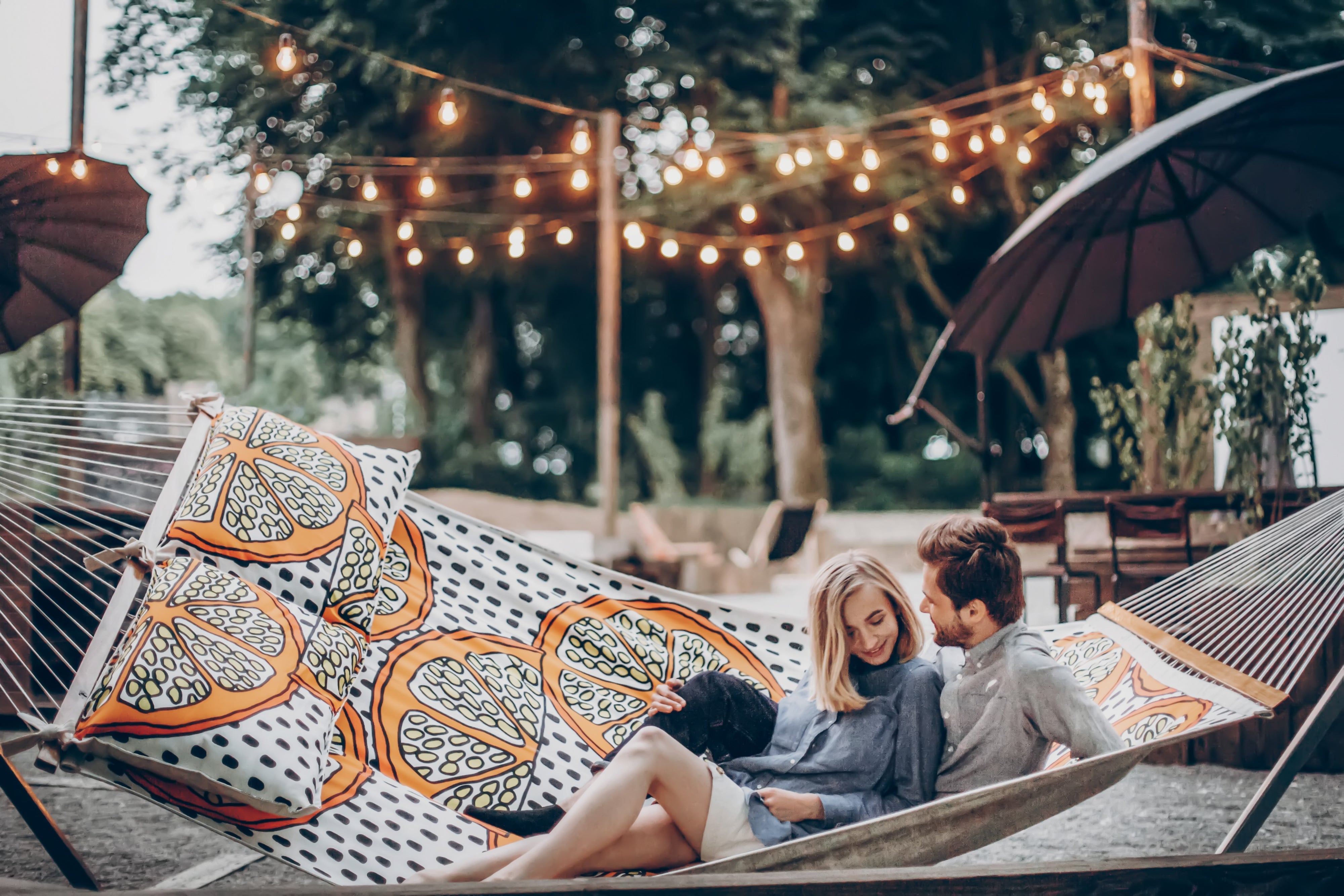 Choosing The Perfect Festoon Lighting For Your Outdoor Space