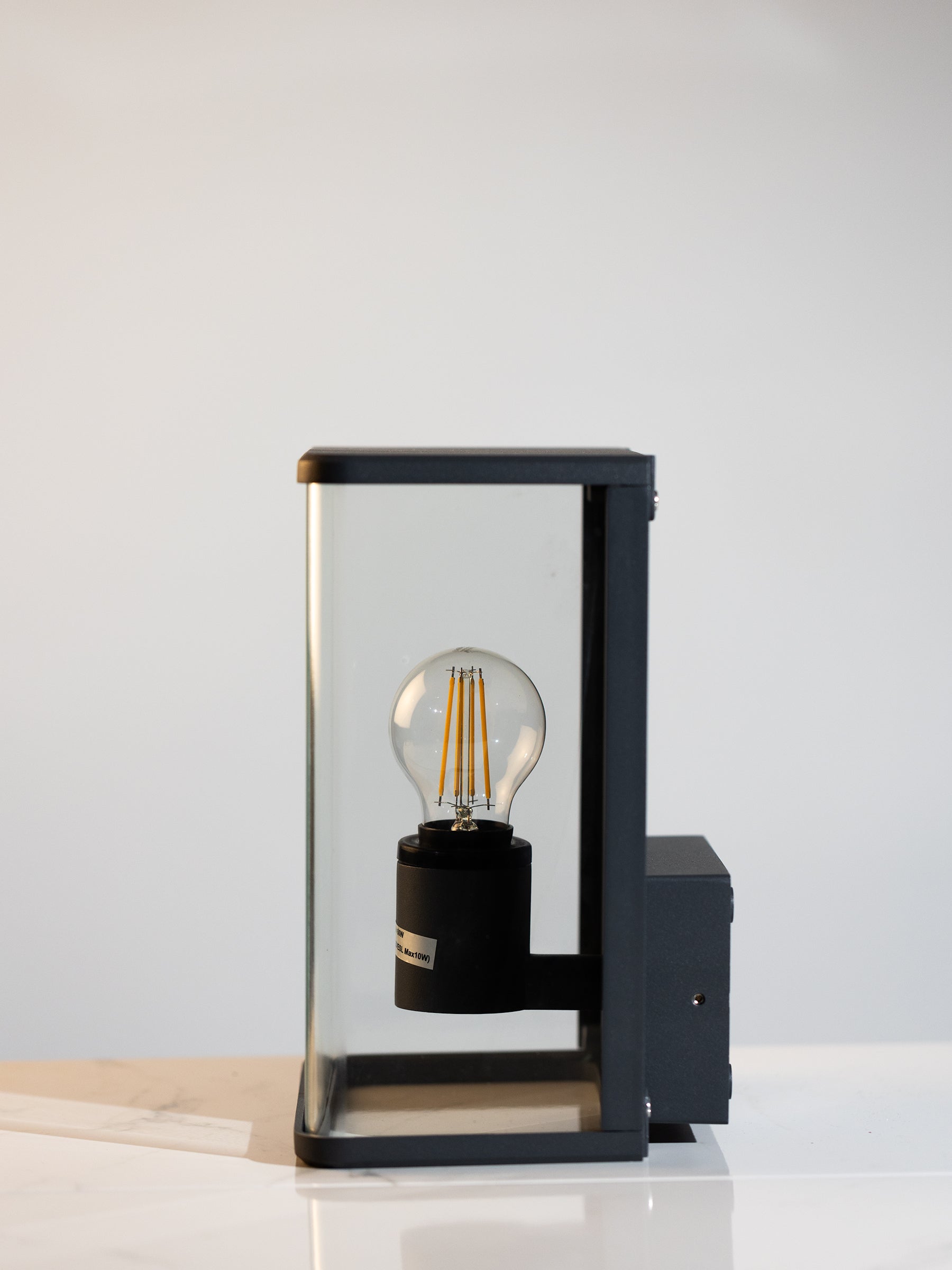 Grantham Outdoor LED Wall Light - Premium Aluminium Wall Light with Glass Diffuser