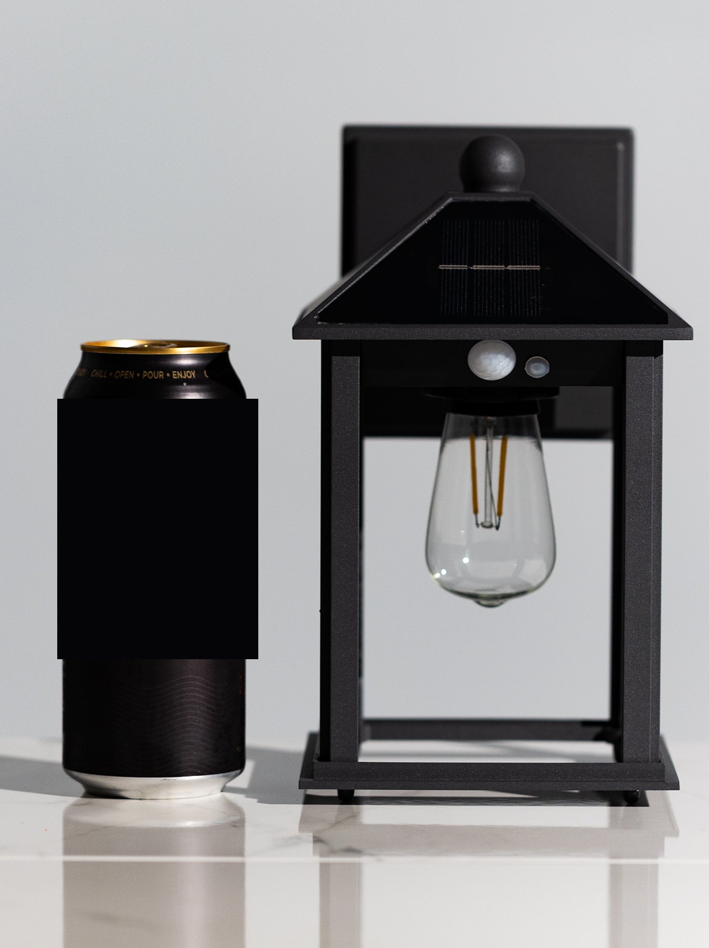 Kensington Solar Motion Sensor LED Outdoor Wall Lantern with Aluminium Die-Cast Body