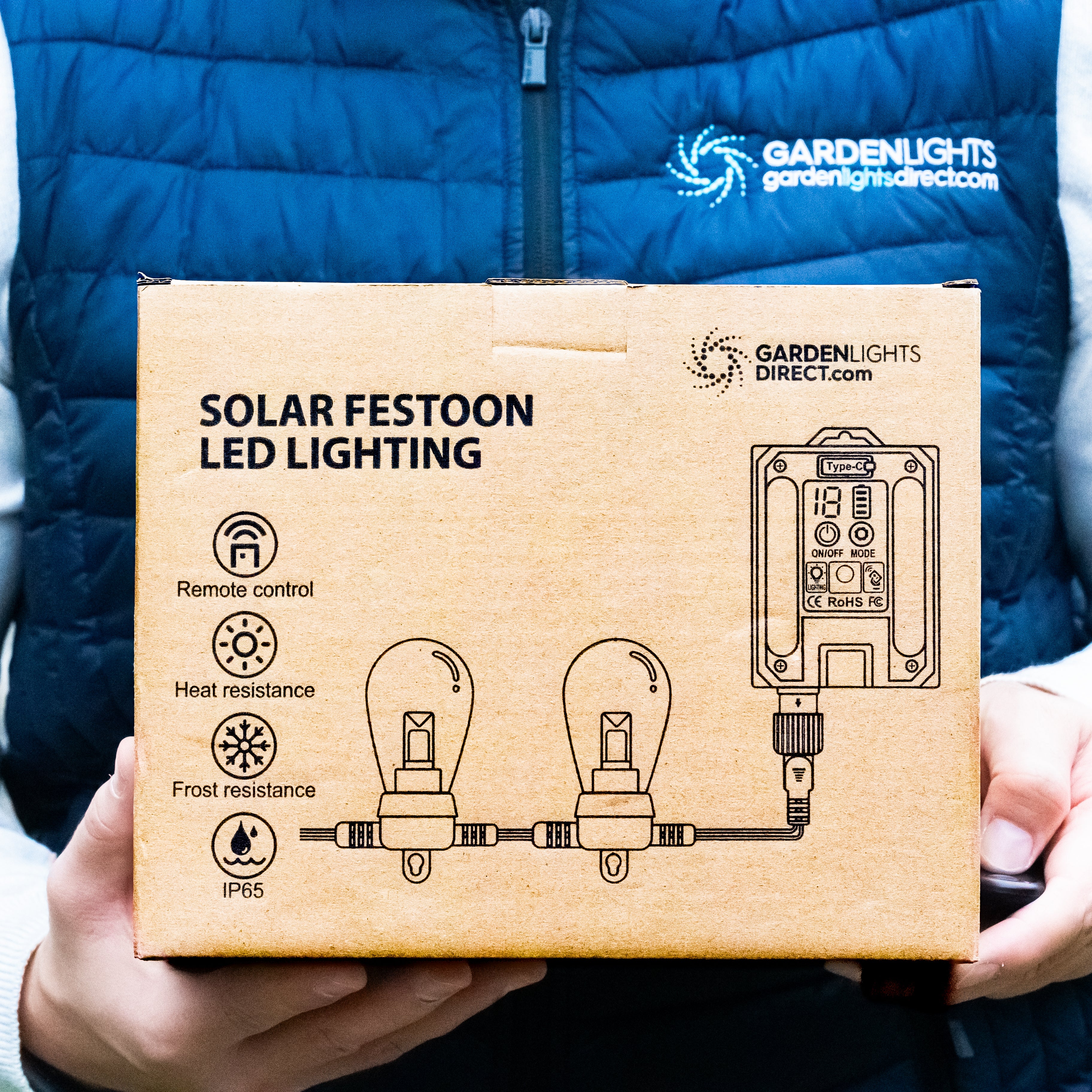 10m Solar Cotswold Festoon Lights with USB Charging Outdoor Lighting (20 Bulbs) - Soft Warm White