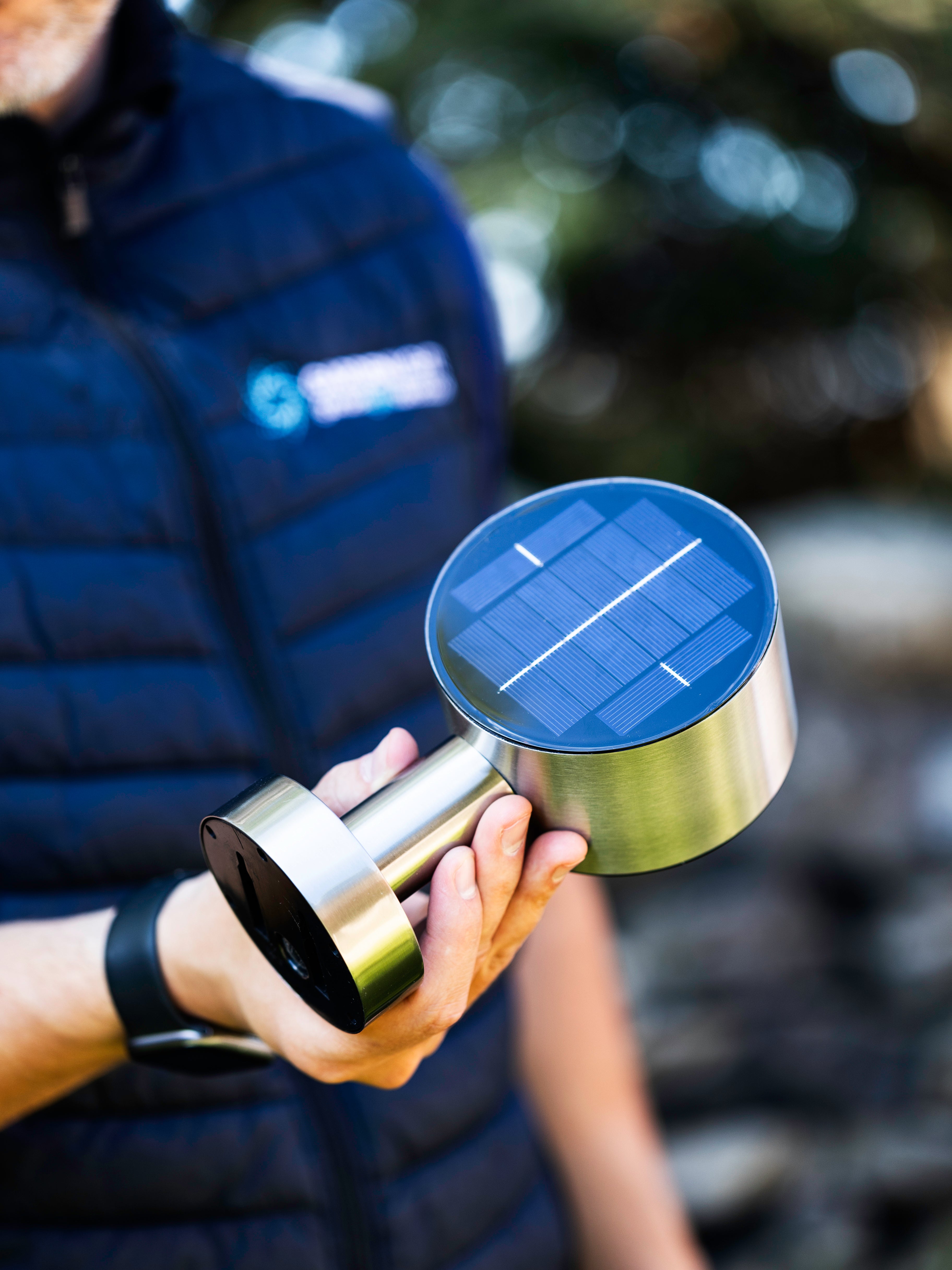 Down Facing Solar Light