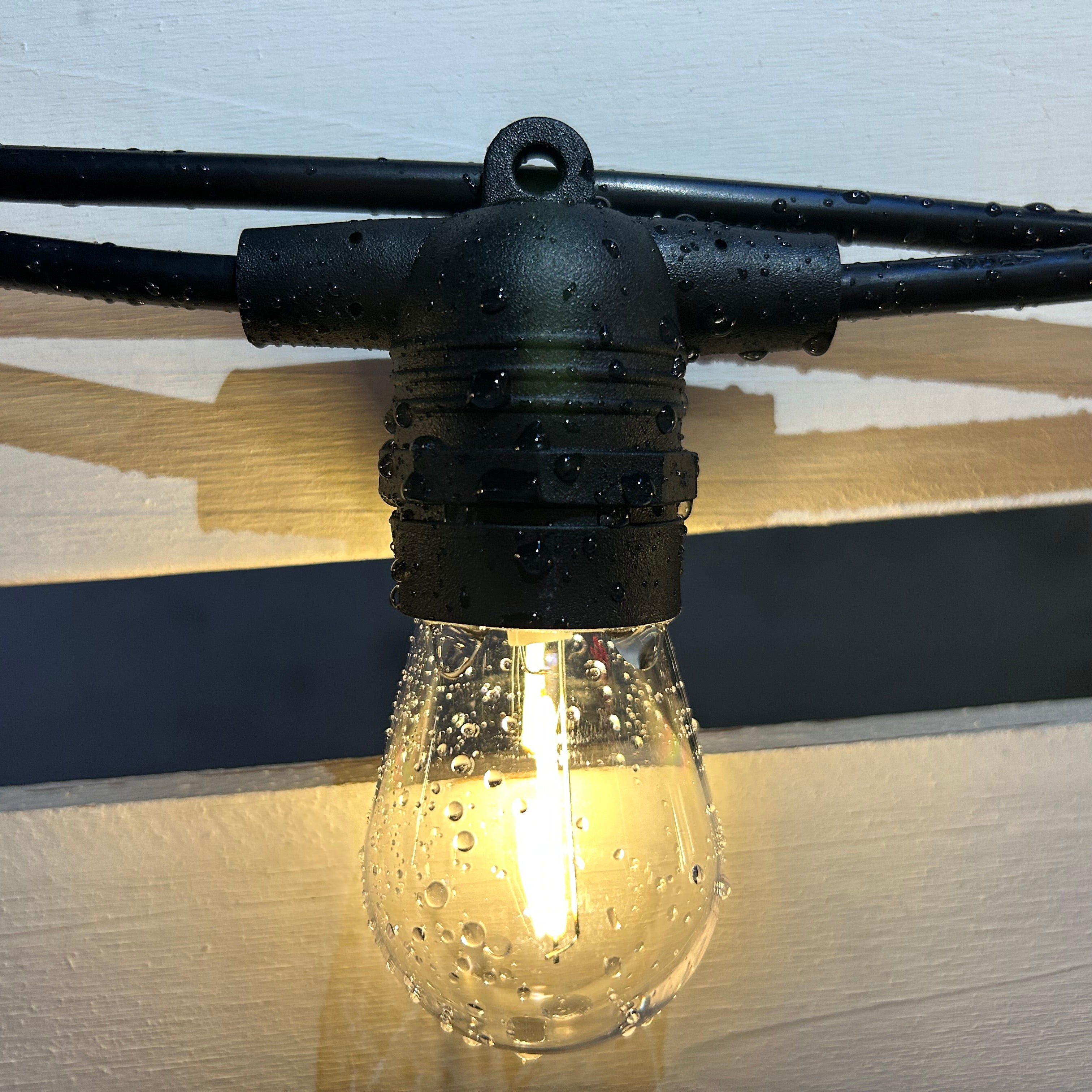 5m - 100m Portofino Festoon Lighting - Connectable Festoon Lighting - Commercial Grade IP65 Rated - E27 Bulbs on Black Rubber Cable